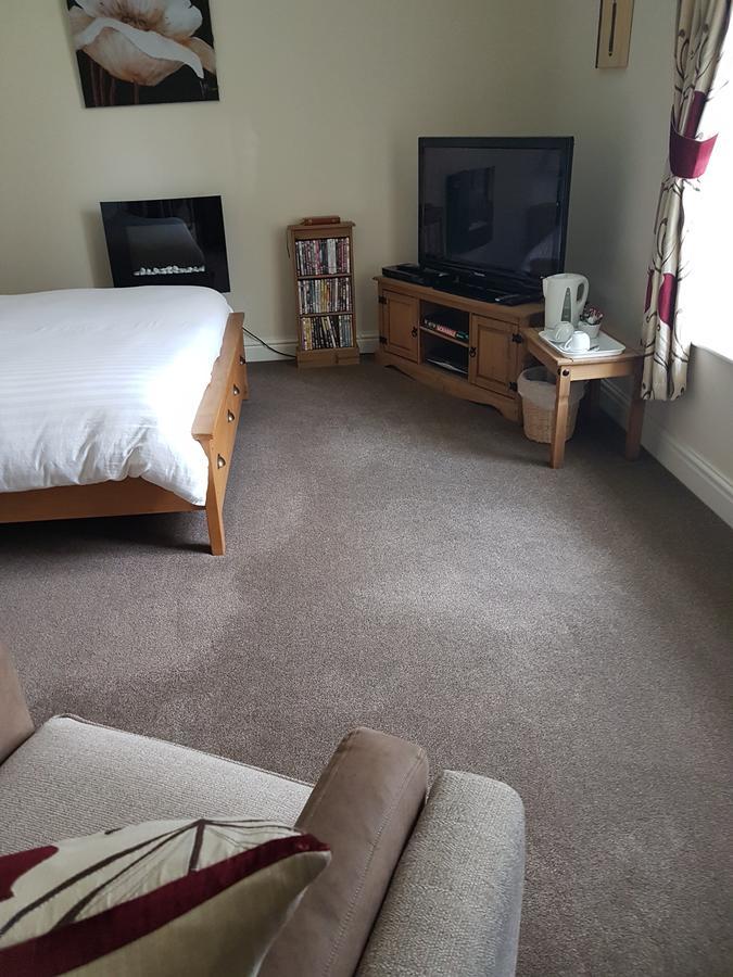 Roosecote Guest House Barrow-in-Furness Buitenkant foto